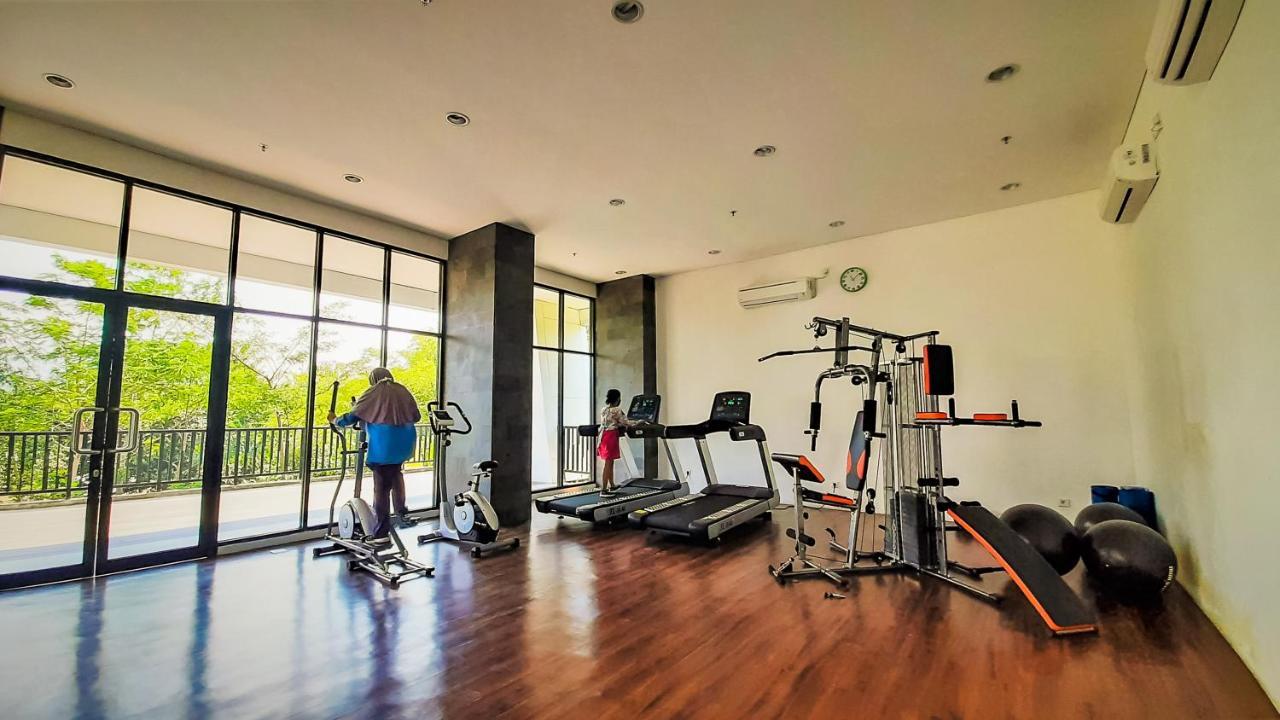 Cordova Suites Semarang Buitenkant foto