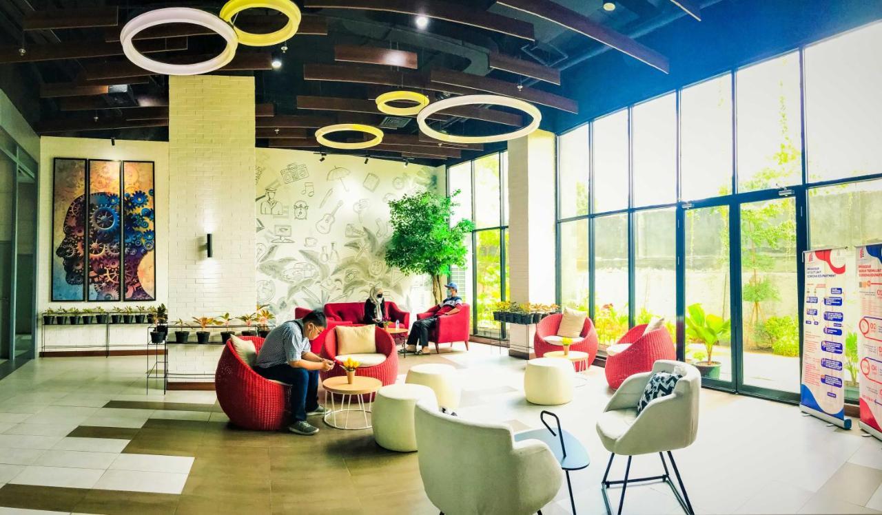 Cordova Suites Semarang Buitenkant foto