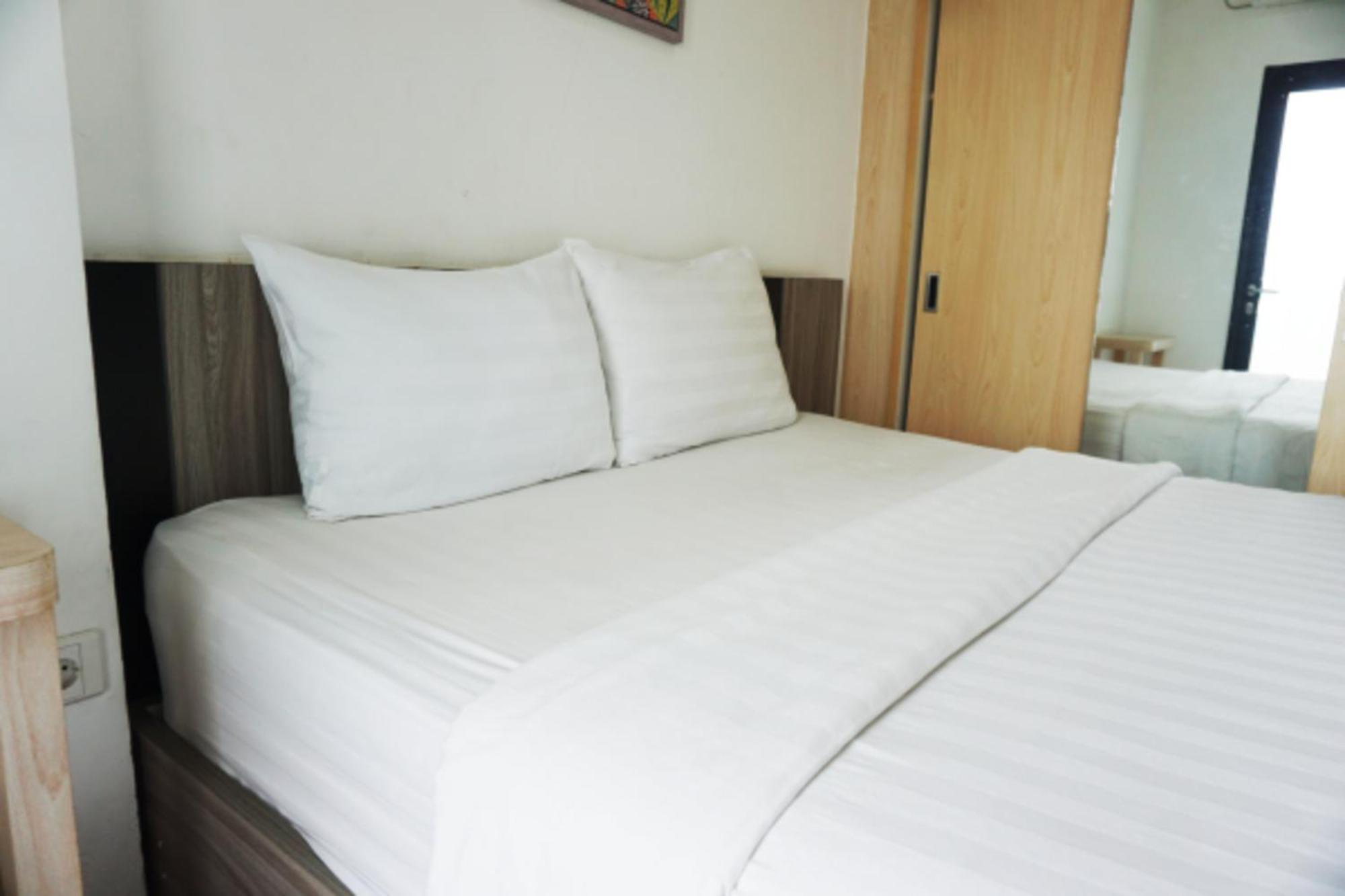 Cordova Suites Semarang Buitenkant foto