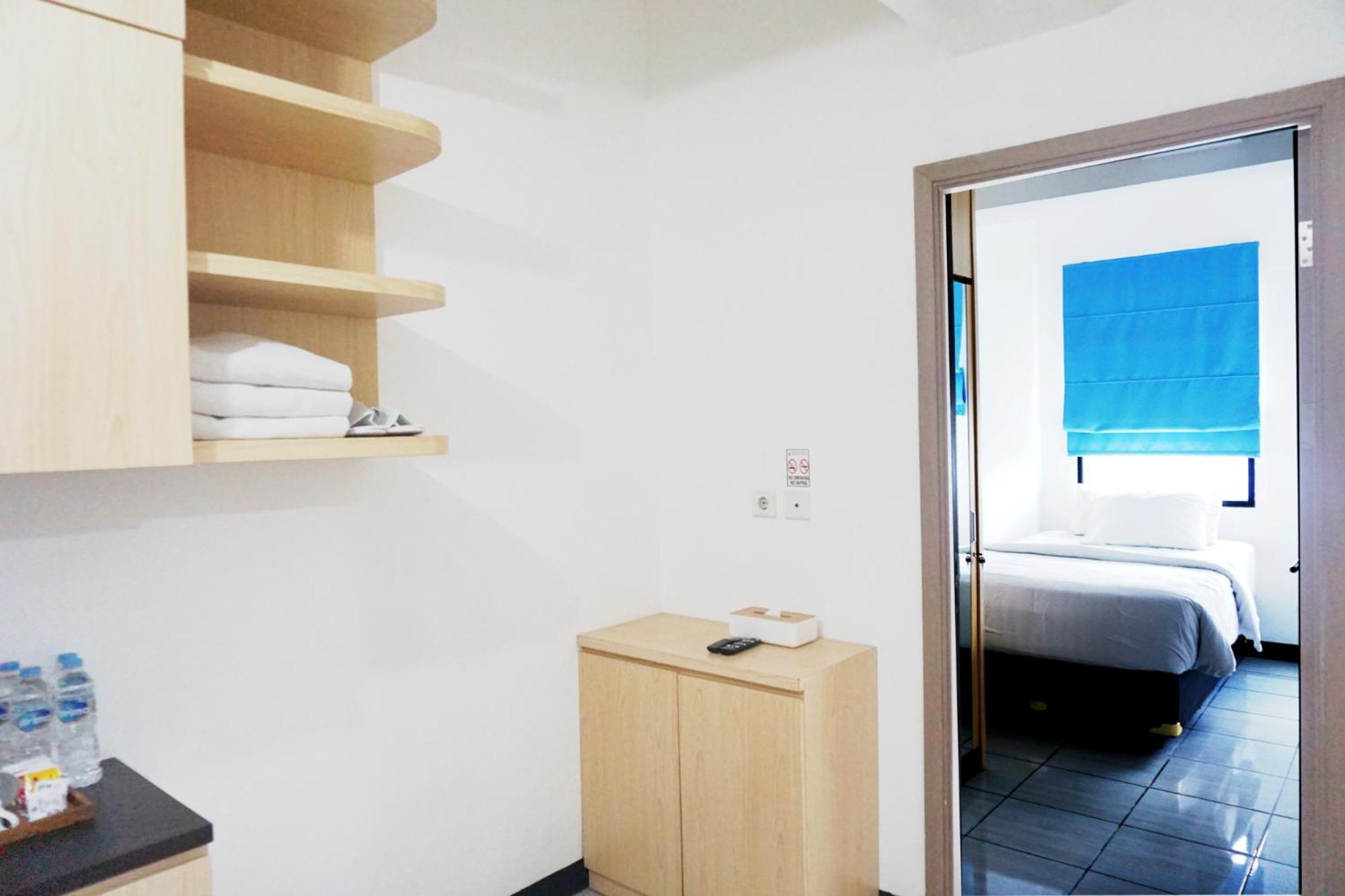 Cordova Suites Semarang Buitenkant foto