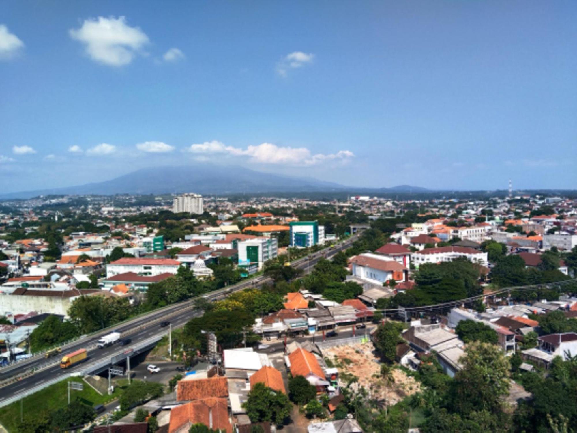 Cordova Suites Semarang Buitenkant foto