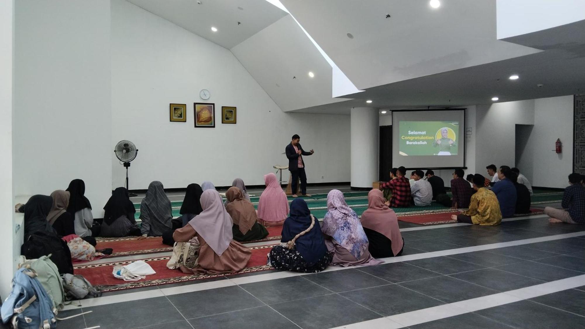 Cordova Suites Semarang Buitenkant foto